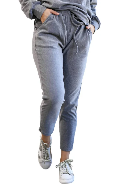 women’s scalloped tops-Cozy On The Run Joggers In Gre