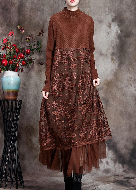 female gathered maxi dresses-Chocolate O-Neck Embroideried Patchwork Fall Long Knit Dress