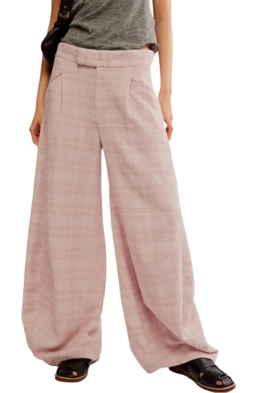 women’s hybrid vests-Tegan Barrel Trousers In Pale Mauve