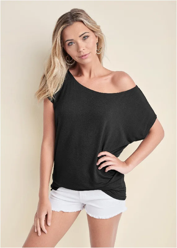 women’s boat-neck pullovers-Casual Tee - Black